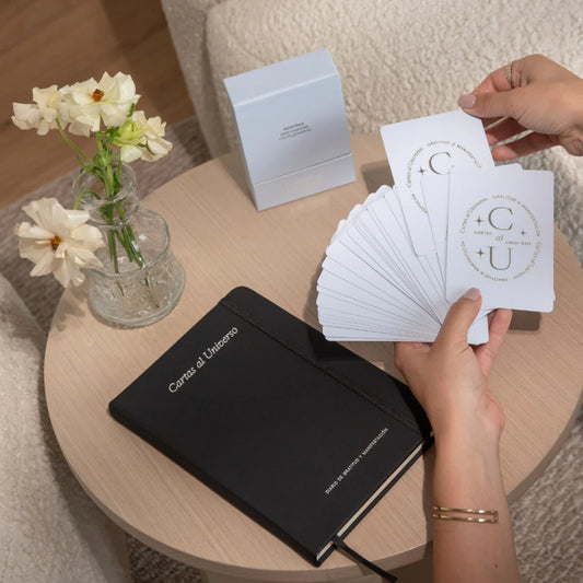 Bundle Diario de gratitud y manifestación + Mantras — Cartas al Universo